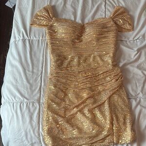 Elegant Gold Sequin Dress